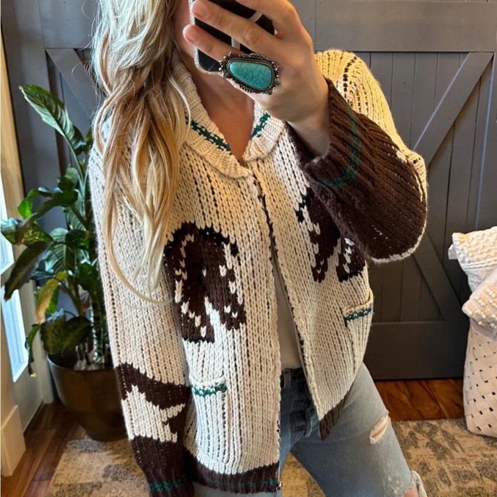 Knitted Horse Print Cardigan Sweater Western Rodeo Cowichan Vintage Quilted Coat